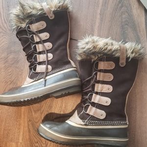 Sorel Joan of Arctic winter boots